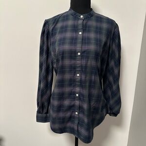 *UNTUCKIT* Dk. Blue Plaid Long Sleeve Button Down Shirt Size 6